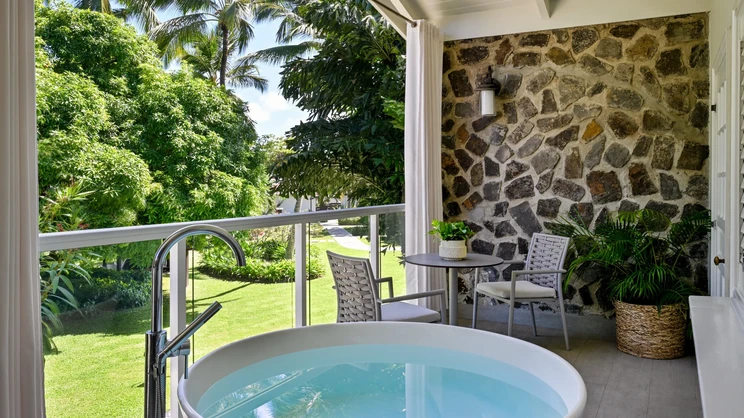 Sandals Halcyon Beach